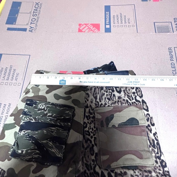 THRT Patchwork Cargo Pants Camo Leopard Print Distressed Size 30 - Picture 10 of 11